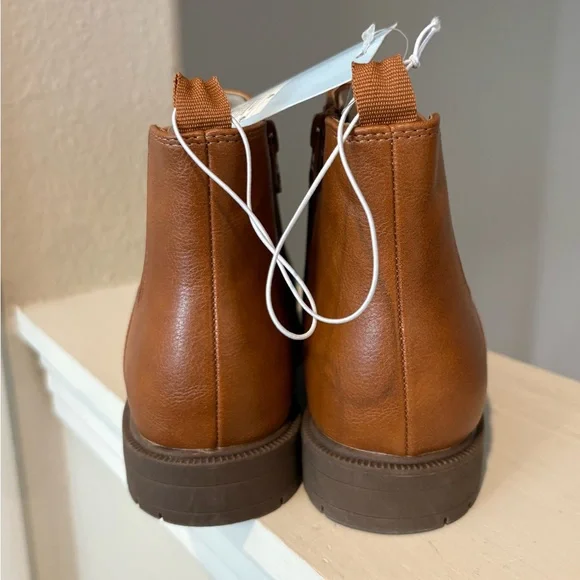 Kids' Brandy Chelsea Ankle Boots Cognac - Cat & Jack - SIZE 4 - Picture 4 of 6